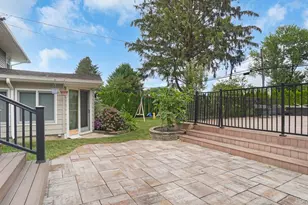 5 Crabapple Ln, Commack, NY 11725 - Photo 26