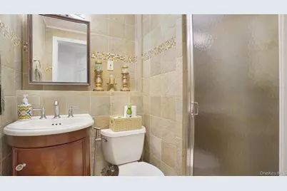 5 Crabapple Lane, Commack, NY 11725 - Photo 16