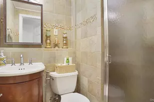 5 Crabapple Ln, Commack, NY 11725 - Photo 16