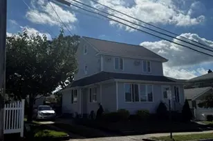 104 W Lincoln Ave, Valley Stream, NY 11580 - Photo 2