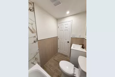 750 Wesley Street, Baldwin, NY 11510 - Photo 14