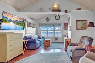 36 Beach Hill Dr, Calverton, NY 11933 - Photo 8