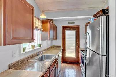 36 Beach Hill Drive, Calverton, NY 11933 - Photo 10