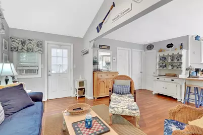 30 Neptune Place, Calverton, NY 11933 - Photo 8