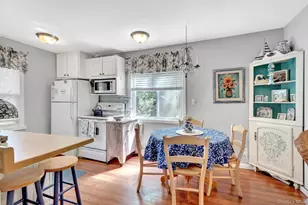 30 Neptune Pl, Calverton, NY 11933 - Photo 12