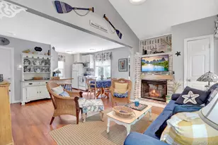 30 Neptune Pl, Calverton, NY 11933 - Photo 4