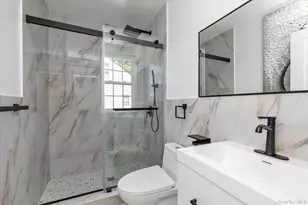 27 2nd St, Lynbrook, NY 11563 - Photo 18