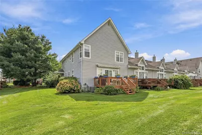 77 Sunburst Terrace, Central Islip, NY 11722 - Photo 34