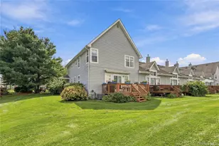 77 Sunburst Terrace, Central Islip, NY 11722 - Photo 34