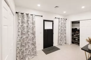 130 Elizabeth Ave, Hempstead, NY 11550 - Photo 10