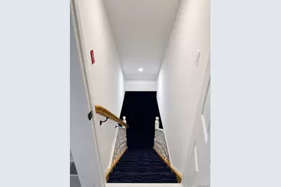 130 Elizabeth Avenue, Hempstead, NY 11550 - Photo 32