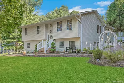 16 Annette Lane, Suffern, NY 10901 - Photo 2