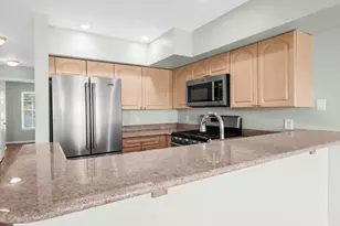 1 Patricia Ln, Bronx, NY 10465 - Photo 10