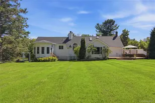 36 Arbutus Rd, Greenlawn, NY 11740 - Photo 36