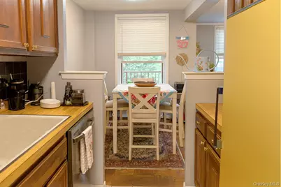 315 W 232nd Street #2M, Bronx, NY 10463 - Photo 4