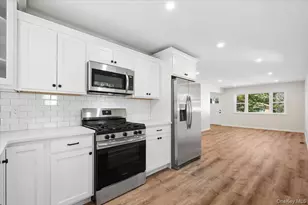 110 Pleasant Rd, Lake Peekskill, NY 10537 - Photo 6