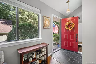 26 Oakridge Dr, South Salem, NY 10590 - Photo 2
