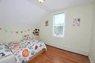 17 Maple Ave, Port Jefferson Station, NY 11776 - Photo 18