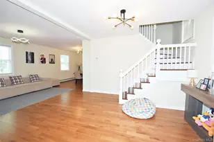 17 Maple Ave, Port Jefferson Station, NY 11776 - Photo 8