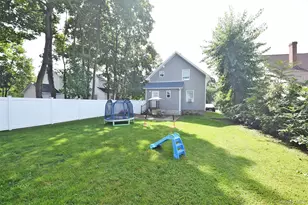 17 Maple Ave, Port Jefferson Station, NY 11776 - Photo 24