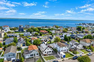 41 E Saltaire Rd, Lindenhurst, NY 11757 - Photo 26