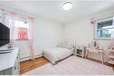 41 E Saltaire Road, Lindenhurst, NY 11757 - Photo 12