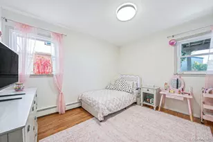 41 E Saltaire Rd, Lindenhurst, NY 11757 - Photo 12