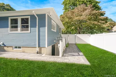 20 Danbury Avenue, Patchogue, NY 11772 - Photo 36