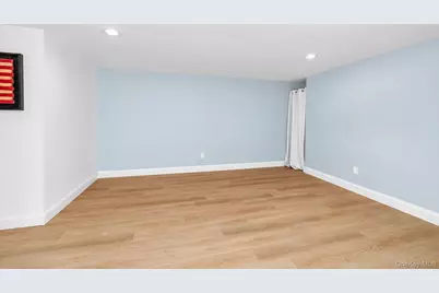 20 Danbury Avenue, Patchogue, NY 11772 - Photo 32