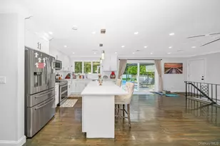 20 Danbury Ave, Patchogue, NY 11772 - Photo 12