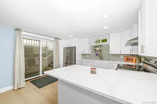 20 Danbury Ave, Patchogue, NY 11772 - Photo 26