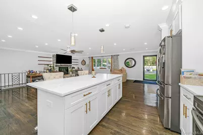 20 Danbury Avenue, Patchogue, NY 11772 - Photo 16