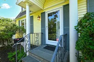 20 Brook Ln, Smithtown, NY 11787 - Photo 6