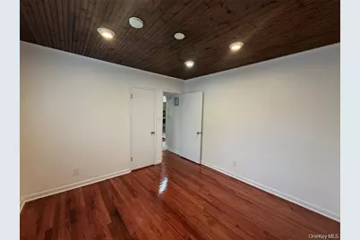 7231 Little Neck Parkway #1st Floor, Glen Oaks, NY 11004 - Photo 8
