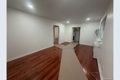 7231 Little Neck Parkway #1st Floor, Glen Oaks, NY 11004 - Photo 2
