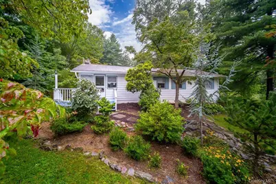 29 Brothers Road, Wappingers Falls, NY 12590 - Photo 2