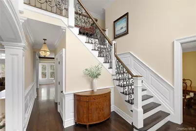 547 Shore Drive, Oakdale, NY 11769 - Photo 6