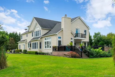 547 Shore Drive, Oakdale, NY 11769 - Photo 4