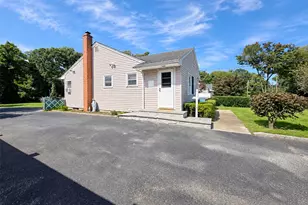 80 Carroll Ave, Ronkonkoma, NY 11779 - Photo 14