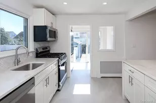17 Ray St, Freeport, NY 11520 - Photo 16