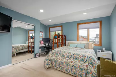 3060 Shore Drive, Merrick, NY 11566 - Photo 16