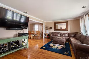 3060 Shore Dr, Merrick, NY 11566 - Photo 4
