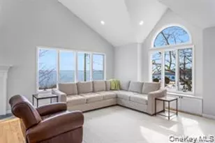 2 Bayside Ave, East Quogue, NY 11942 - Photo 4