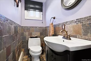 2872 Bayview Ave, Wantagh, NY 11793 - Photo 12