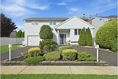 2872 Bayview Avenue, Wantagh, NY 11793 - Photo 1