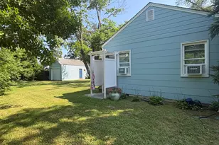 3 Clinton Ave, East Quogue, NY 11942 - Photo 12
