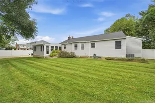 2 Baltic Pl, Amityville, NY 11701 - Photo 42