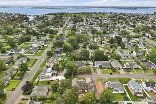 2 Baltic Pl, Amityville, NY 11701 - Photo 44