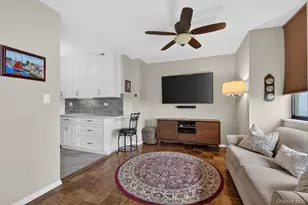 271-10 Grand Central Pkwy, Floral Park, NY 11005 - Photo 12
