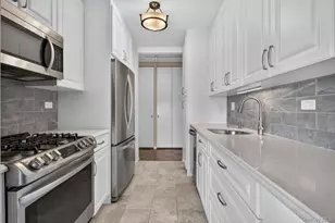 271-10 Grand Central Pkwy, Floral Park, NY 11005 - Photo 8